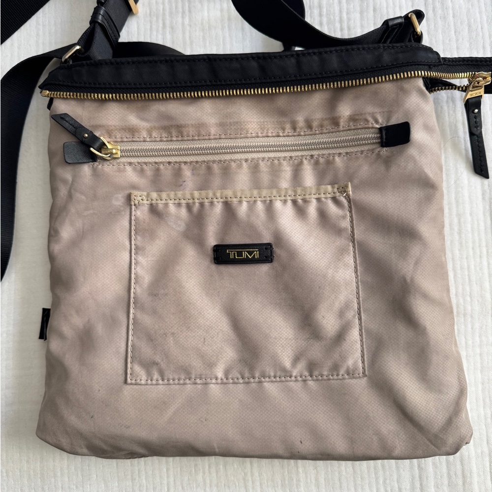 TUMI Voyageur Capri Black Crossbody Bag with Gold Hardware - Picture 15 of 16